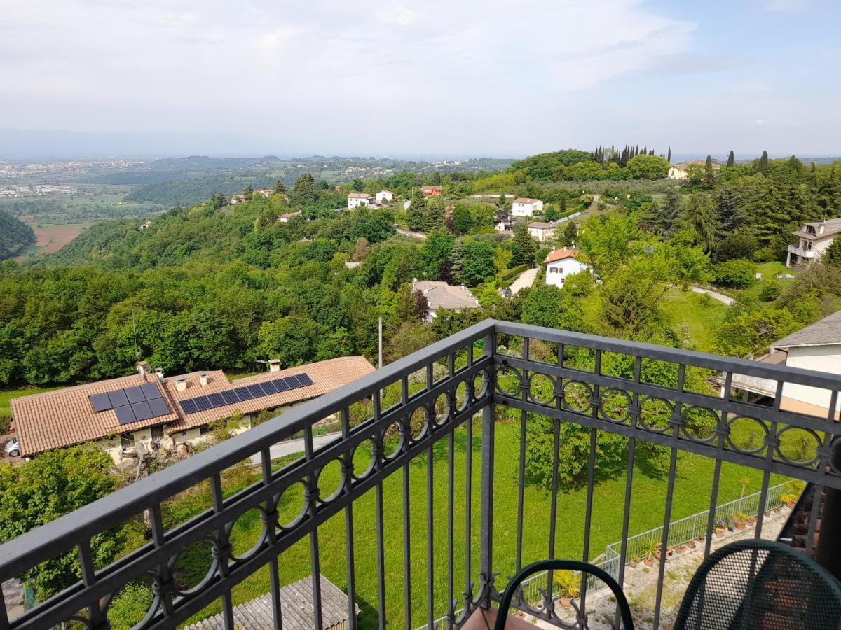 La Casetta Sui Colli Perarolo Exteriör bild